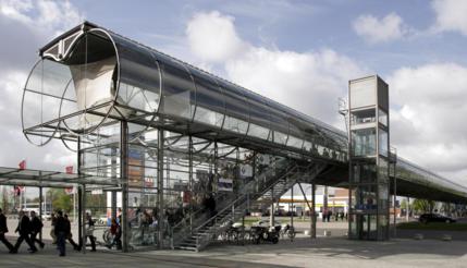 Hannover_Messe_Skyway_01_1226x704_429x246
